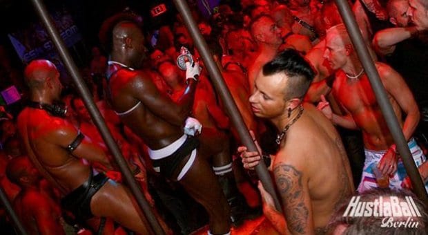 Club berlin sex gay tab.fastbrowsersearch.comy Berlin